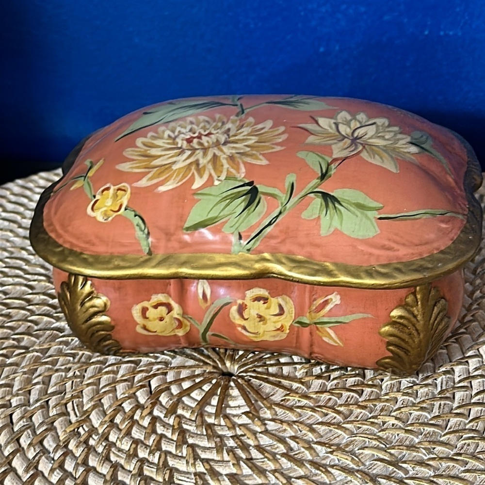 Vintage TOYO Ceramic Vanity Box, Antique Rose Base with Handpainted Flowers